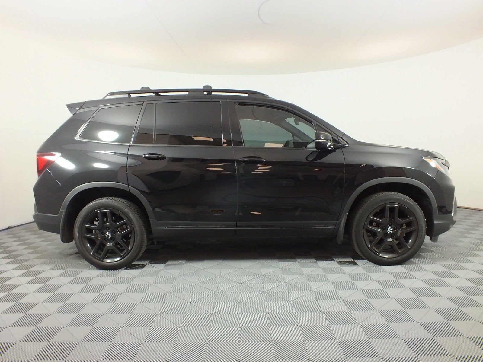 2024 Honda Passport Black Edition AWD *1-OWNER!*