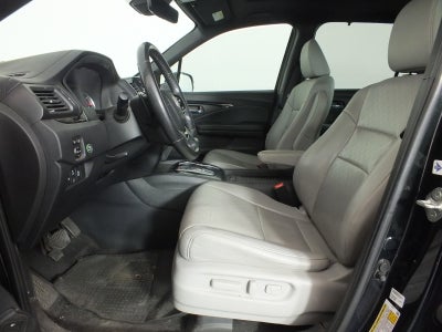 2019 Honda Passport Touring AWD *VERY WELL MAINTAINED!*