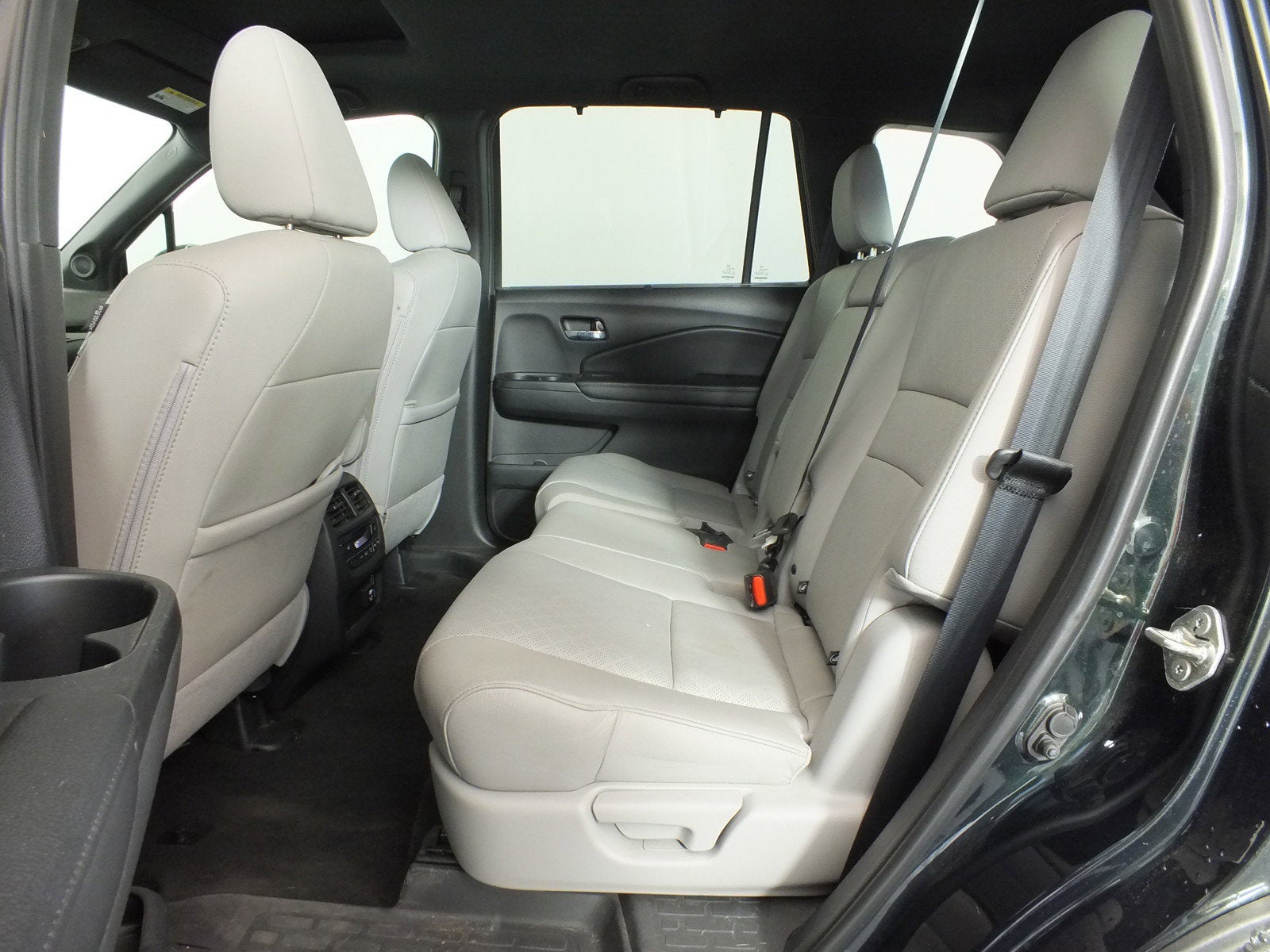 2019 Honda Passport Touring AWD *VERY WELL MAINTAINED!*