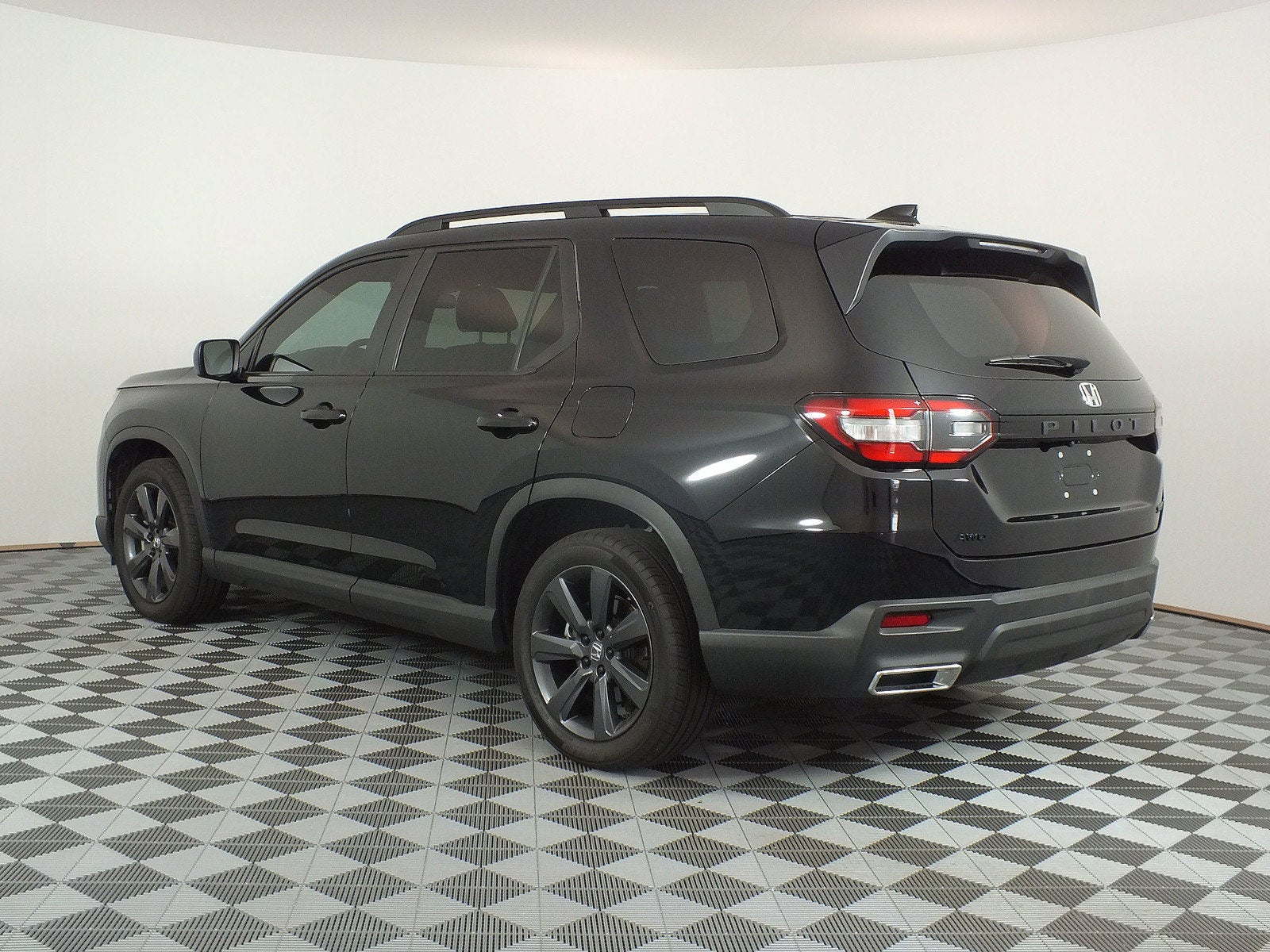 2025 Honda Pilot Sport AWD *1-OWNER! LOW MILES!*