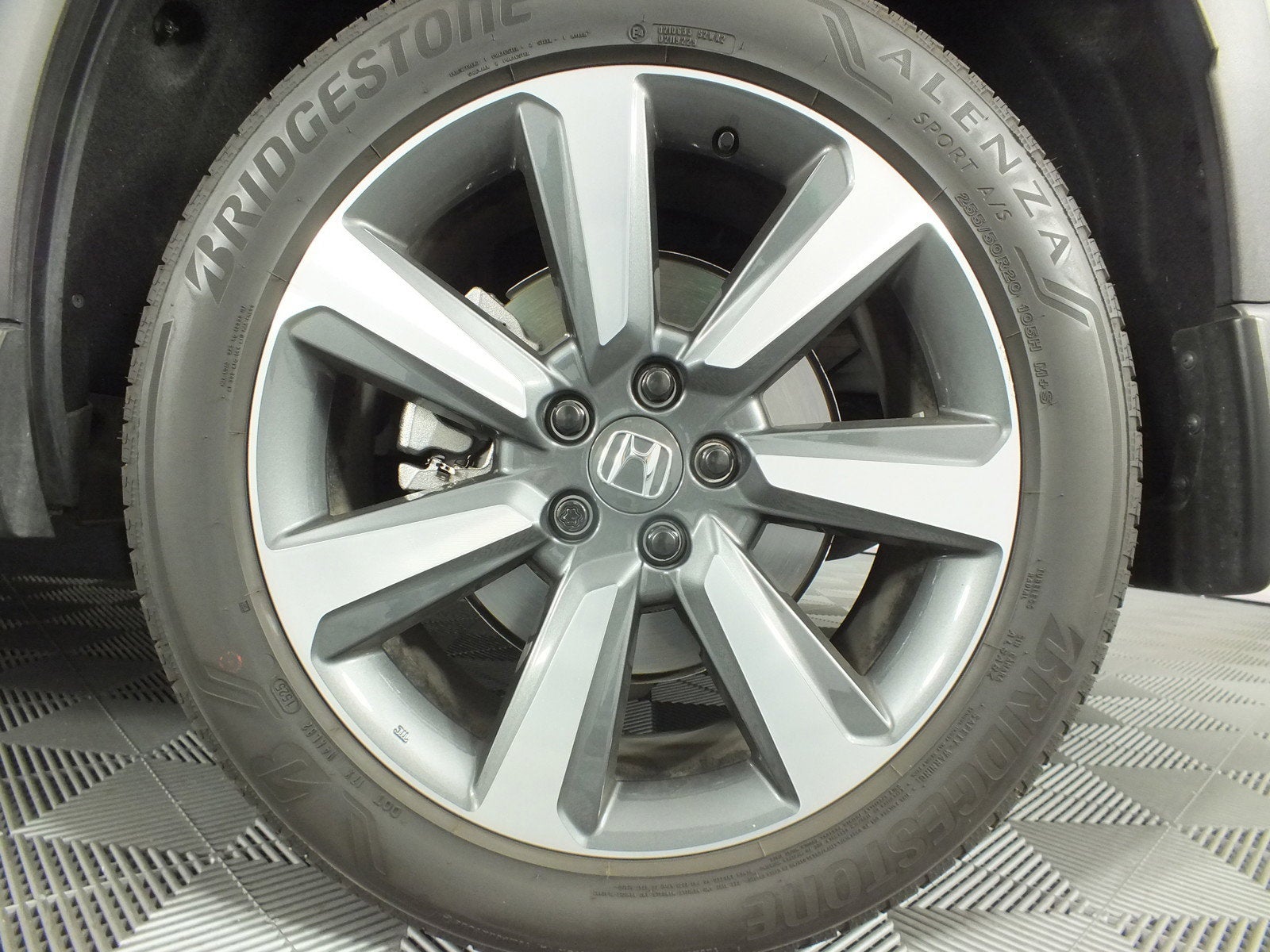 2025 Honda Pilot Elite AWD *1-OWNER! LOW MILES!*