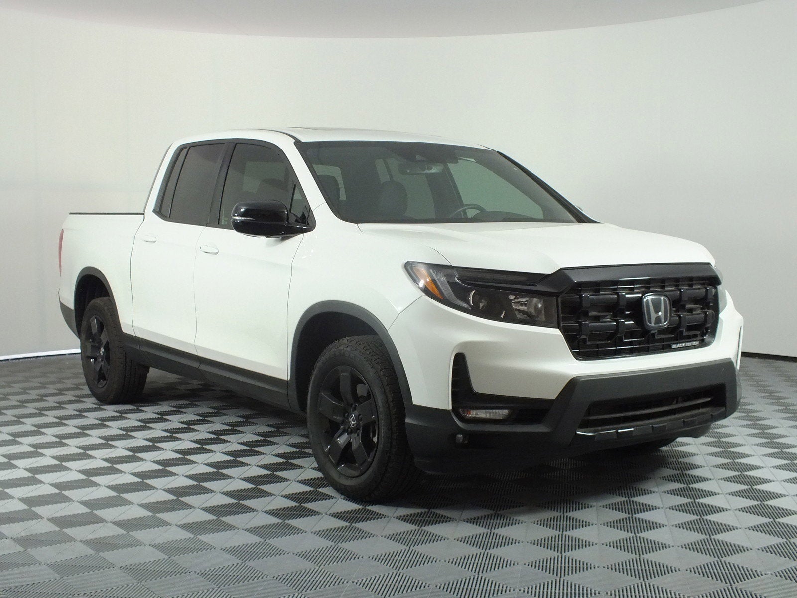 2024 Honda Ridgeline Black Edition AWD *1-OWNER! UNDER 5K MILES!*