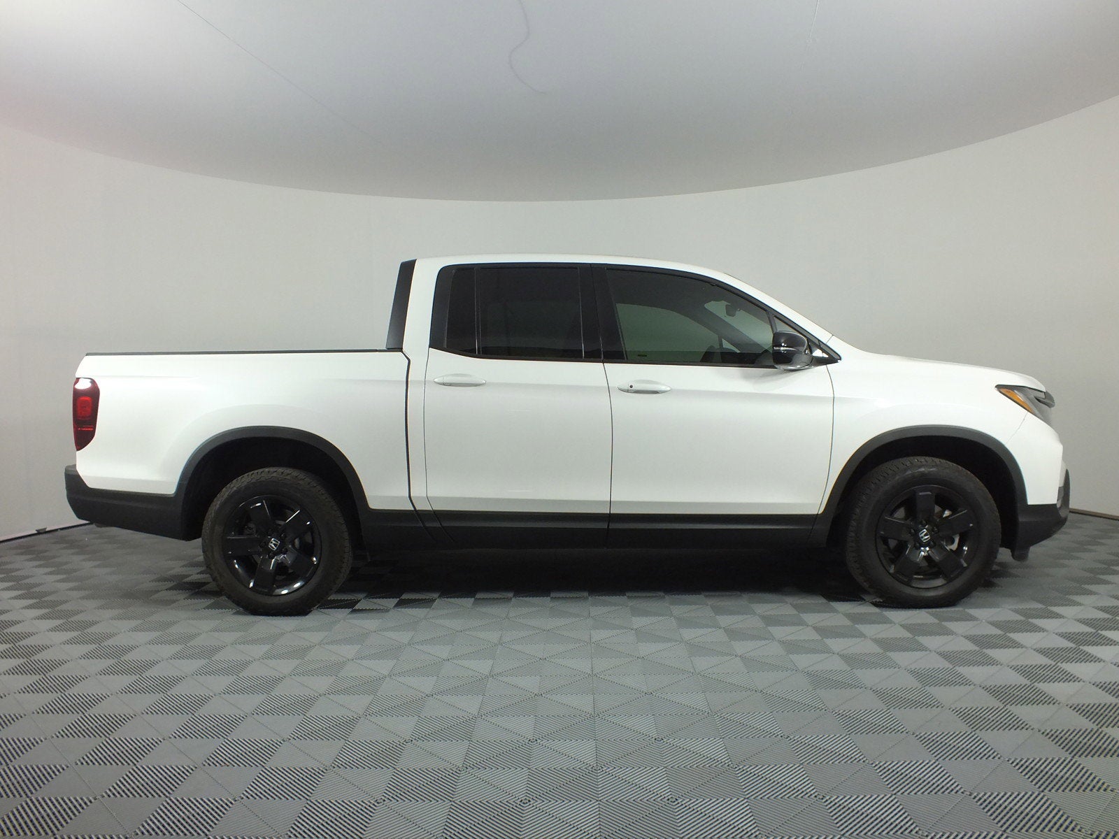 2024 Honda Ridgeline Black Edition AWD *1-OWNER! UNDER 5K MILES!*