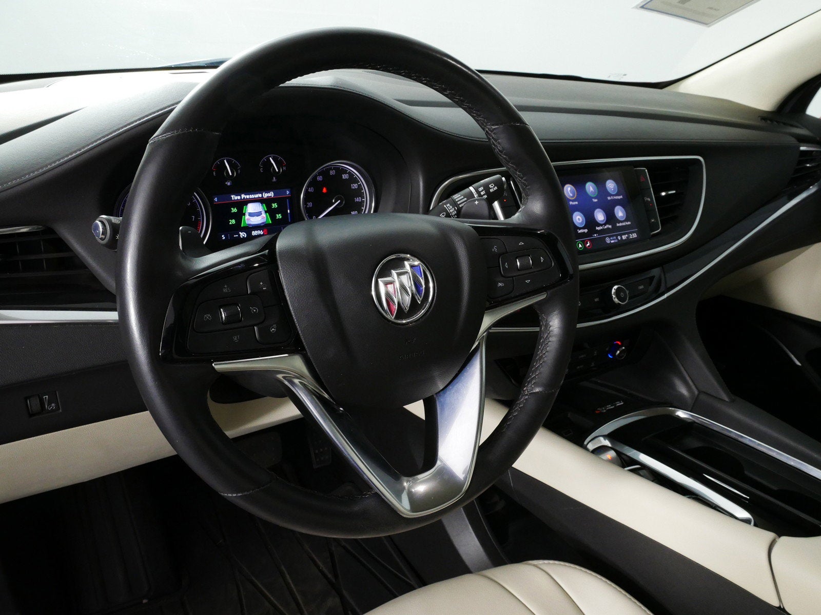 2023 Buick Enclave Essence *1-OWNER! LOW MILES!*