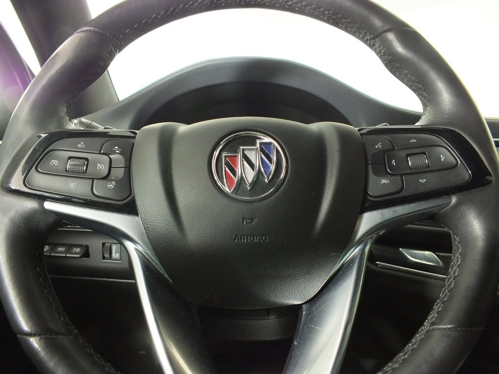 2024 Buick Enclave Premium AWD *CLEAN CARFAX!*