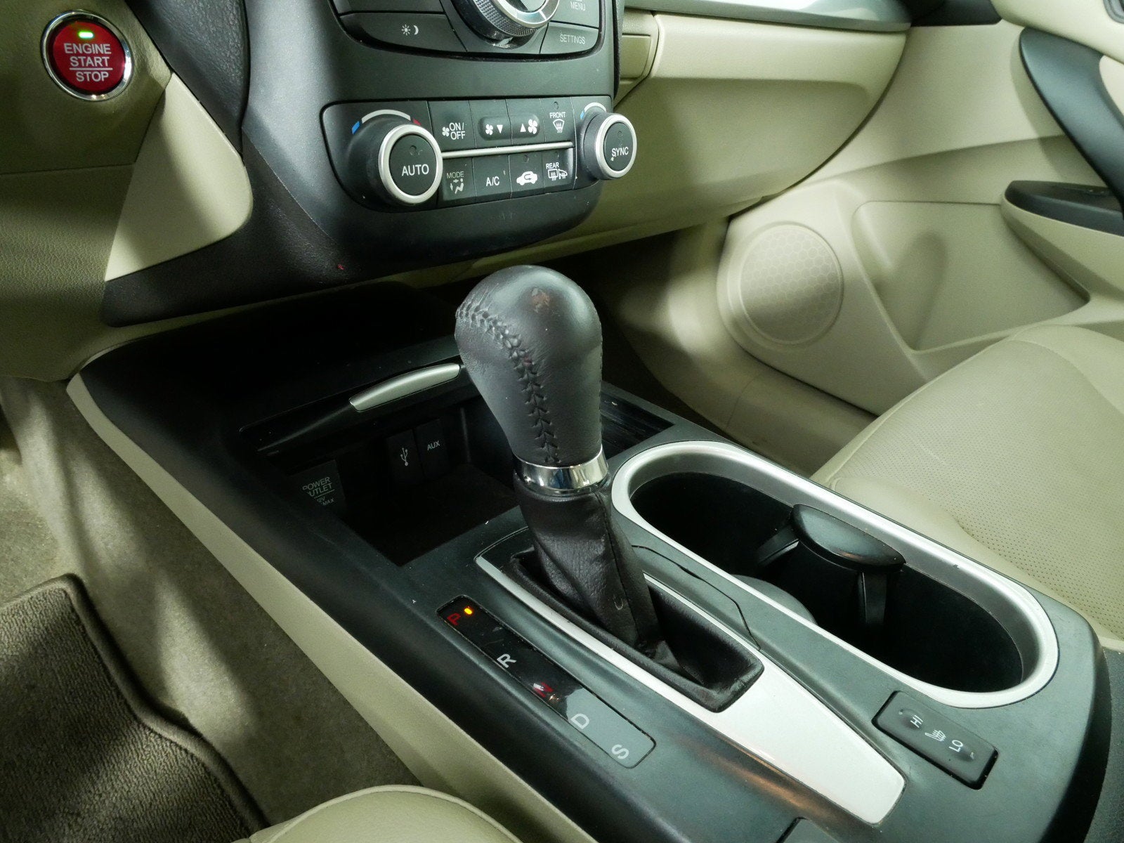 2017 Acura RDX w/Technology Pkg FWD *ROOMY!*