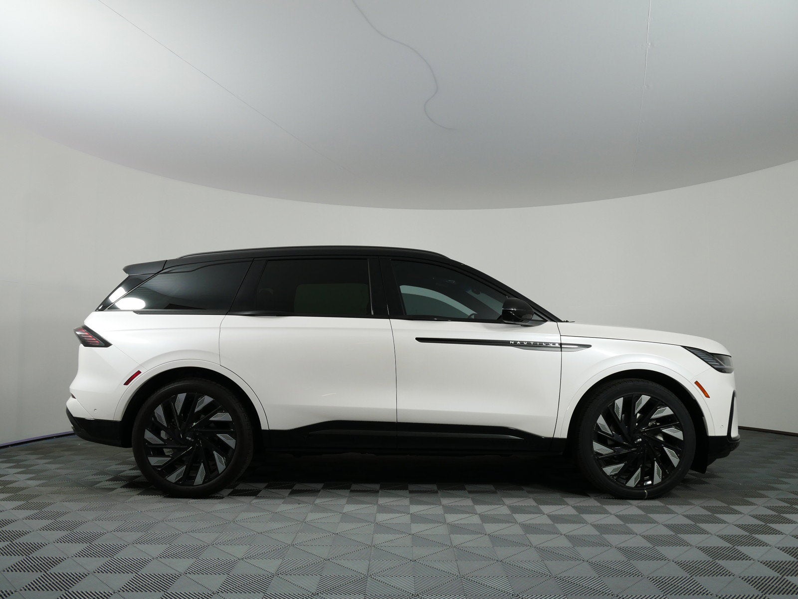 2024 Lincoln Nautilus Reserve Hybrid AWD *1-OWNER*