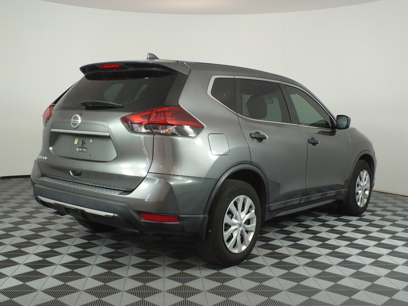 2018 Nissan Rogue S *PRICED TO SELL!*