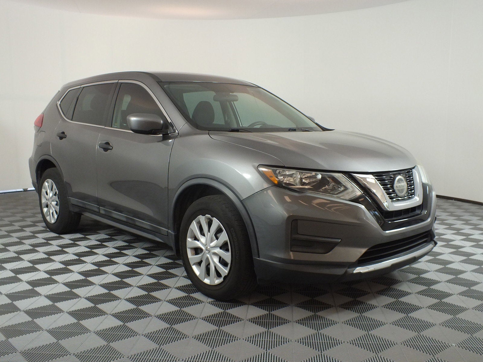 2018 Nissan Rogue S *PRICED TO SELL!*