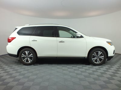 2019 Nissan Pathfinder SV 4WD *3rd ROW SEATING!*