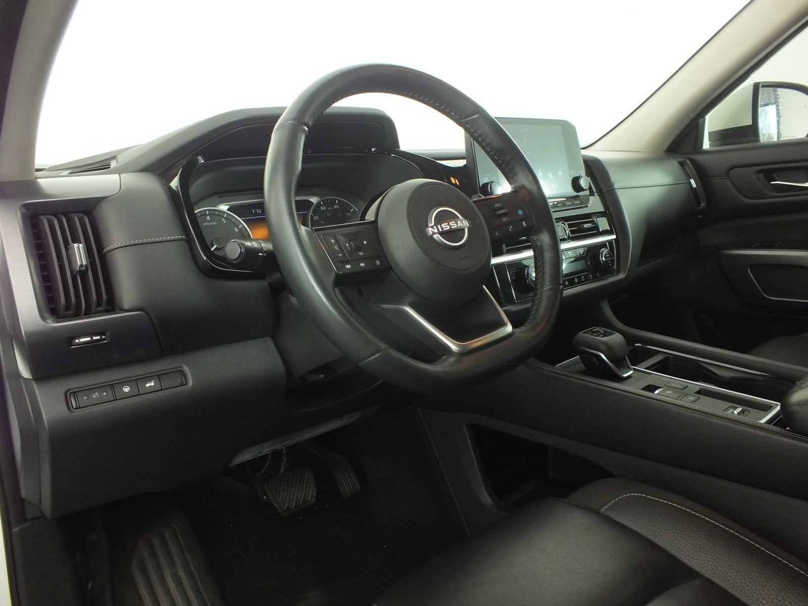 2023 Nissan Pathfinder SL *CLEAN CARFAX*