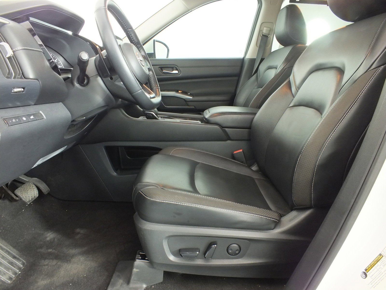 2023 Nissan Pathfinder SL *CLEAN CARFAX*