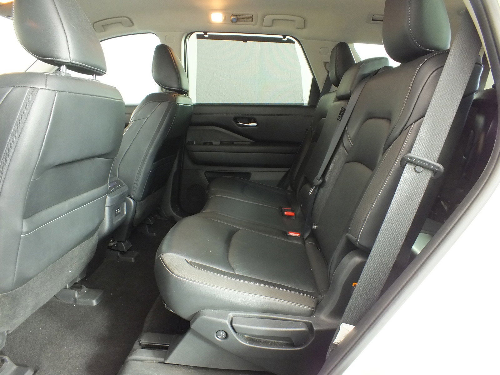 2023 Nissan Pathfinder SL *CLEAN CARFAX*