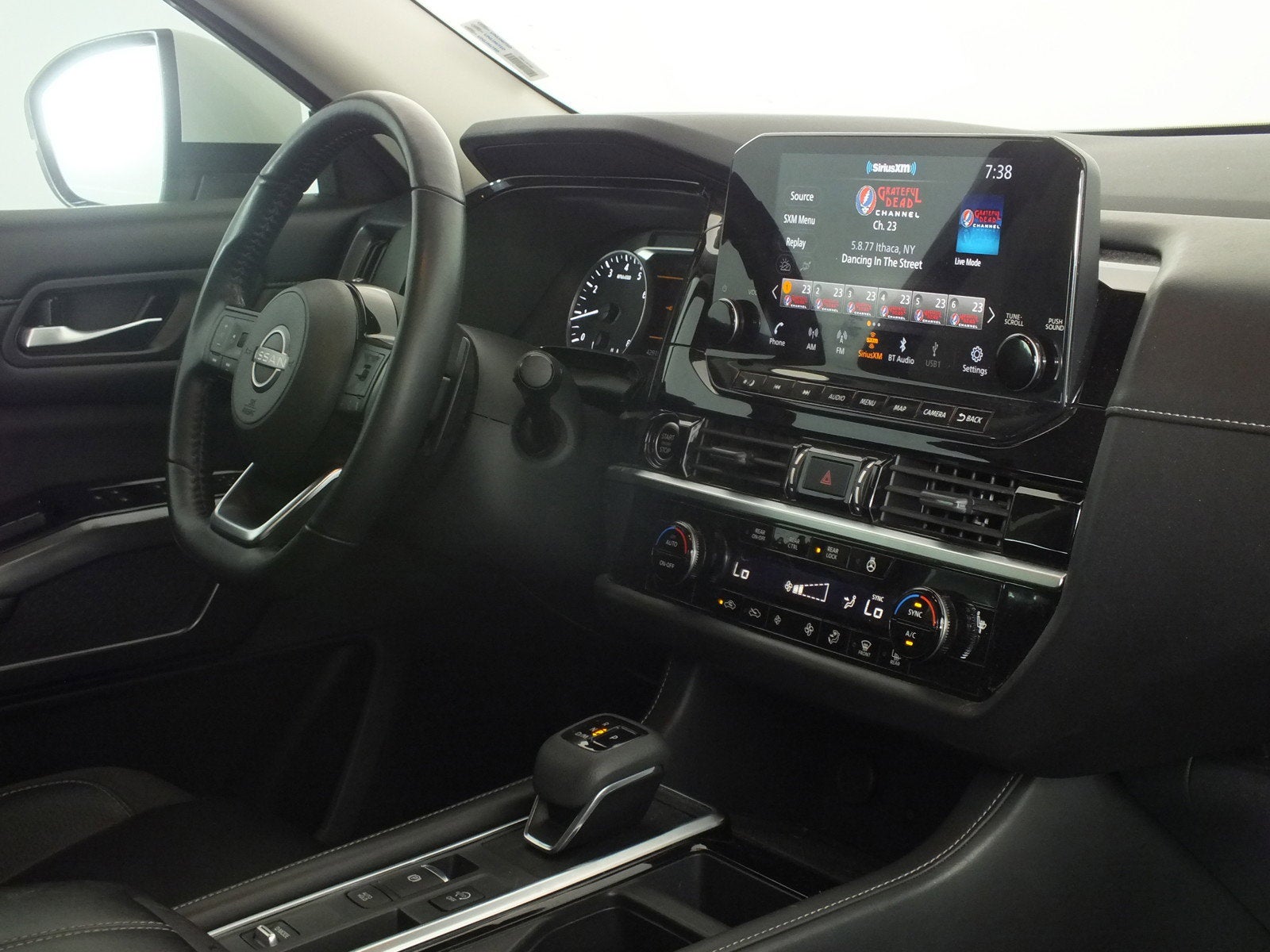 2023 Nissan Pathfinder SL *CLEAN CARFAX*