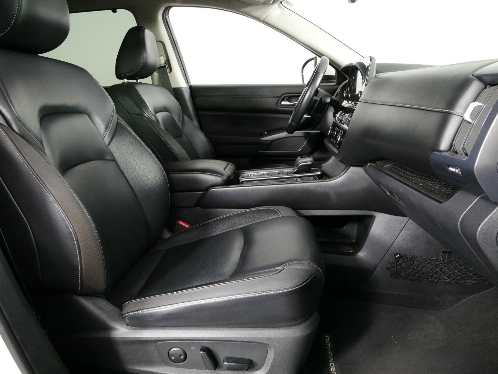 2023 Nissan Pathfinder SL RWD *CLEAN CARFAX, 1 OWNER!*