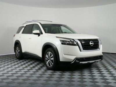 2023 Nissan Pathfinder SL RWD *CLEAN CARFAX, 1 OWNER!*