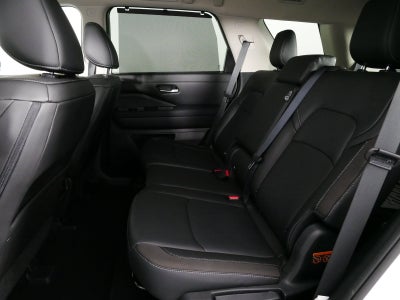 2025 Nissan Pathfinder SL *1-OWNER! ONLY 8K MILES!*