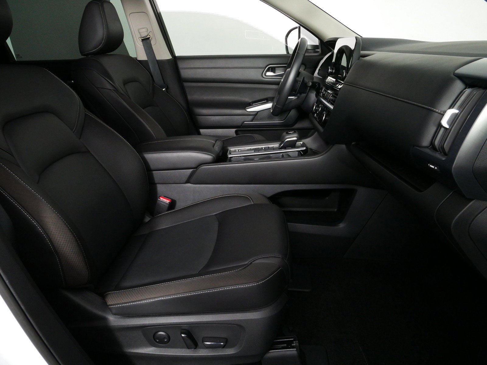 2025 Nissan Pathfinder SL *1-OWNER! ONLY 8K MILES!*