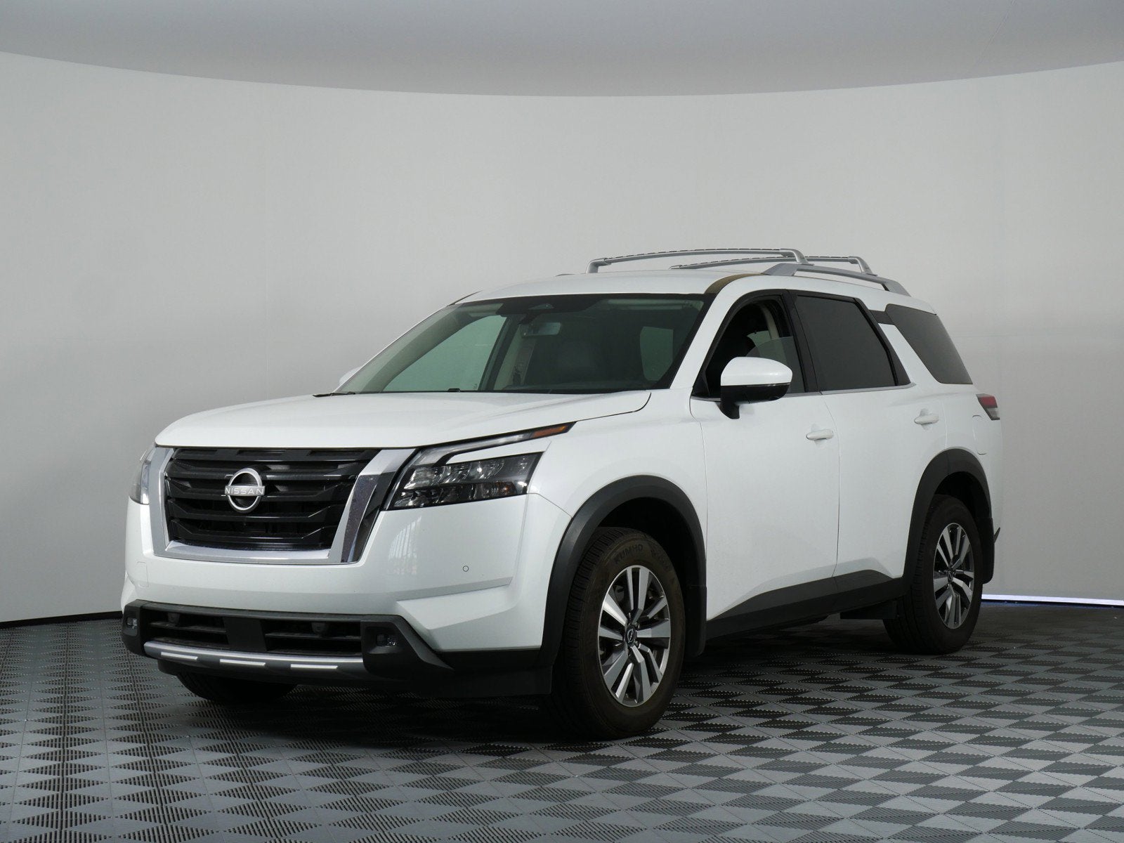 2025 Nissan Pathfinder SL *1-OWNER! ONLY 8K MILES!*