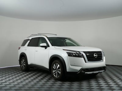 2025 Nissan Pathfinder SL *1-OWNER! ONLY 8K MILES!*