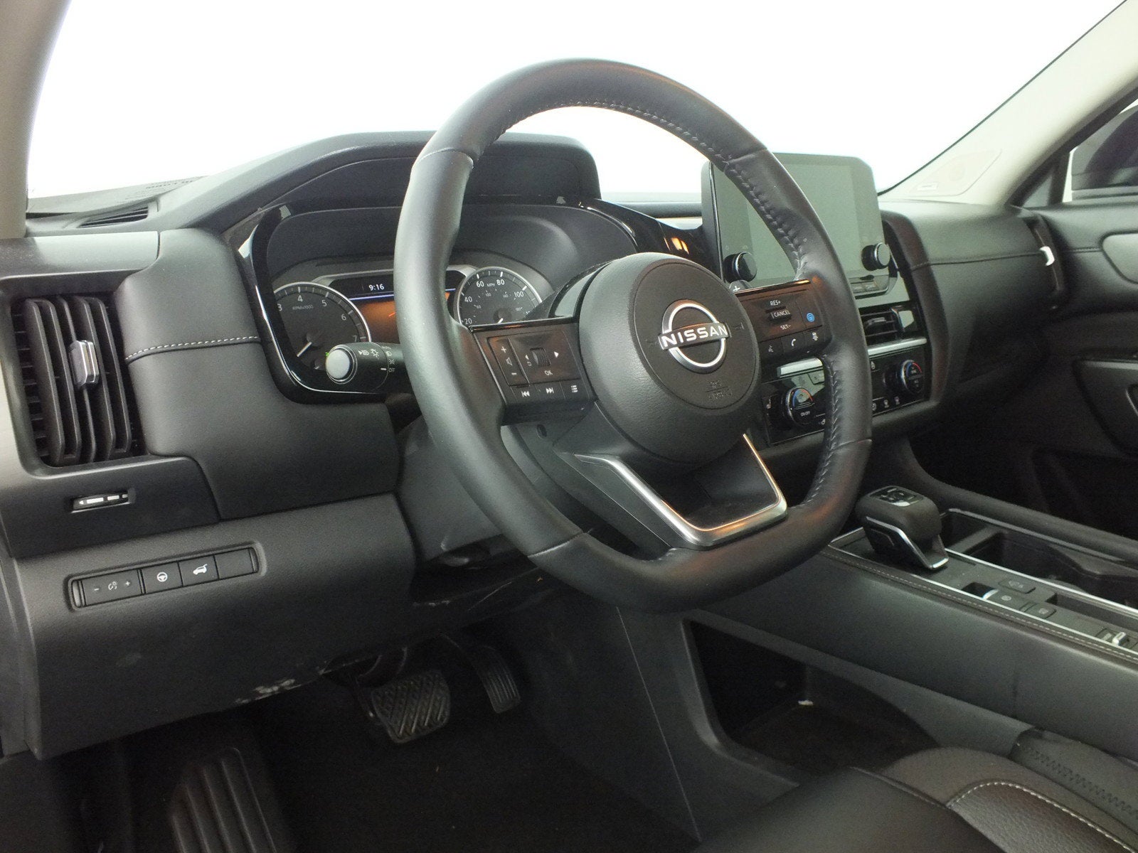 2023 Nissan Pathfinder SL *1-OWNER! LOW MILES!*