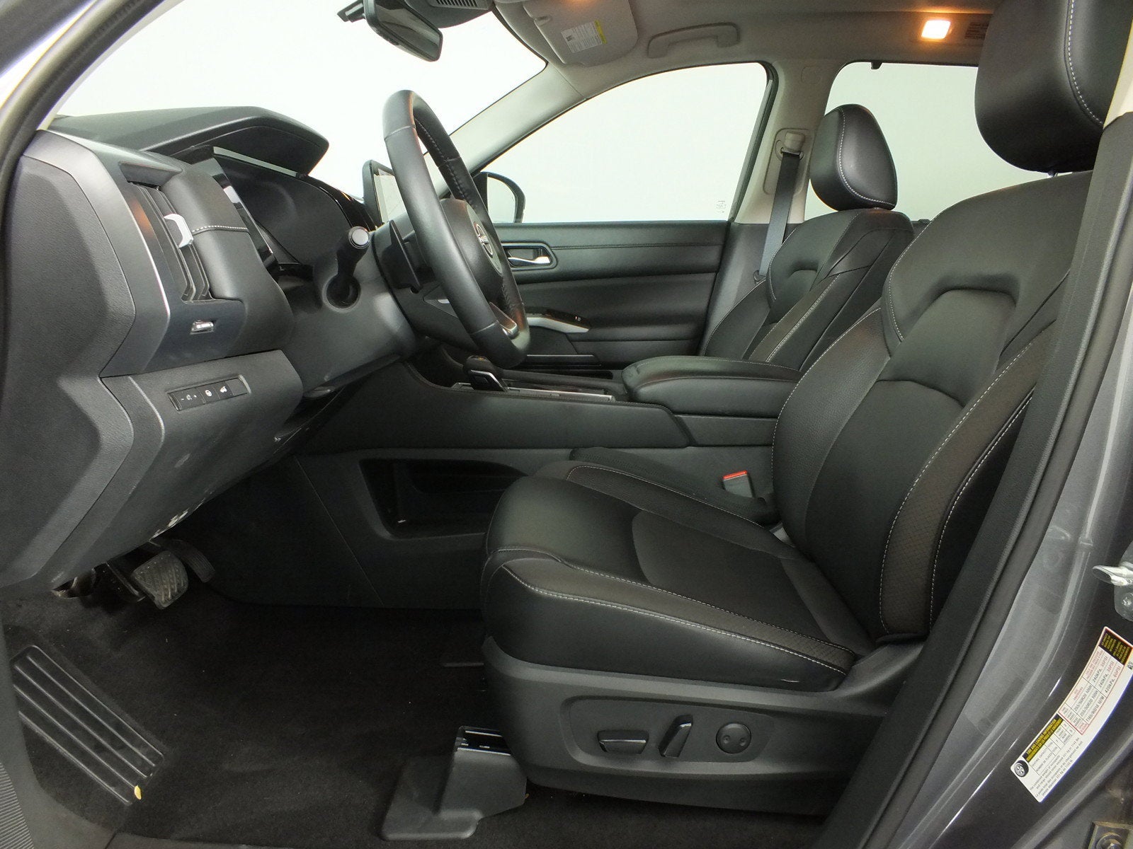 2023 Nissan Pathfinder SL *1-OWNER! LOW MILES!*