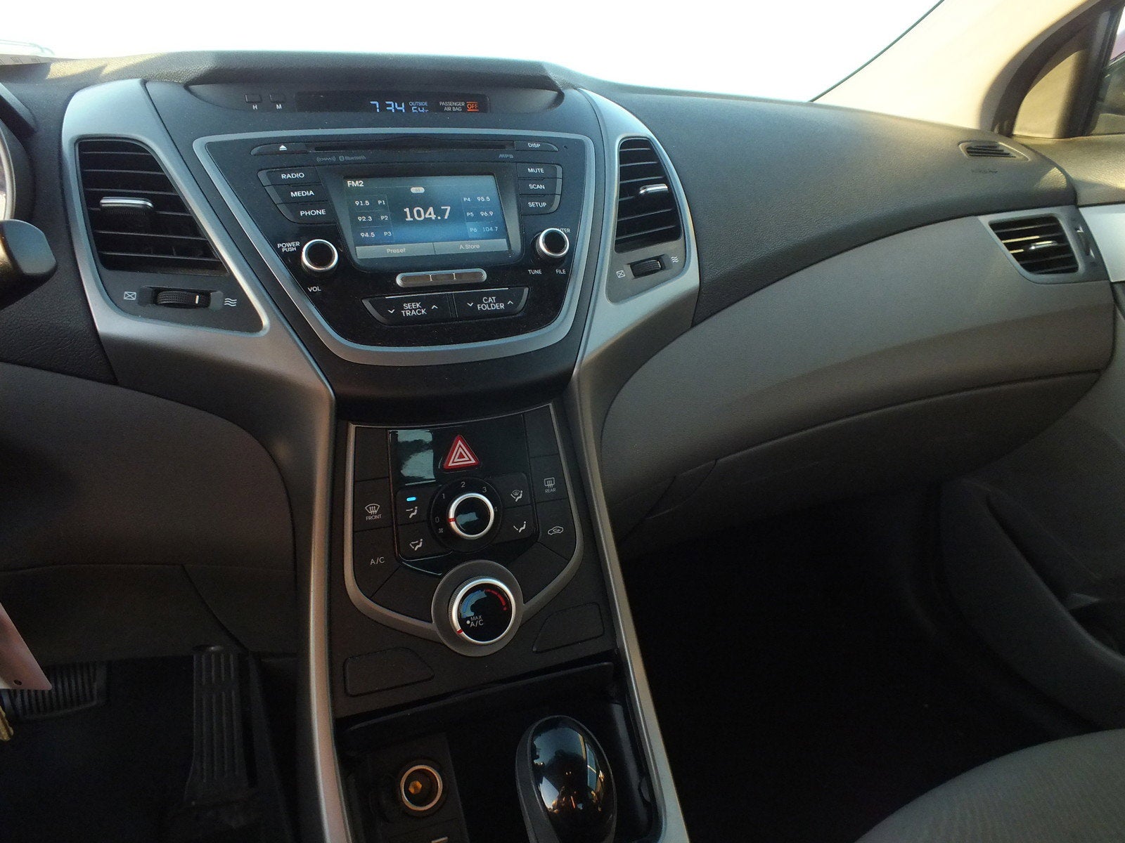 2016 Hyundai Elantra SE *RELIABLE DAILY DRIVER!*