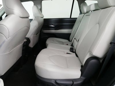 2025 Toyota Grand Highlander XLE *1-OWNER*