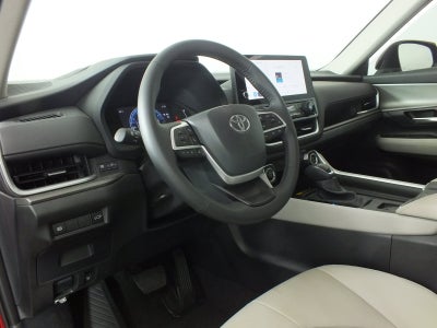 2025 Toyota Grand Highlander XLE *1-OWNER! UNDER 5K MILES!*