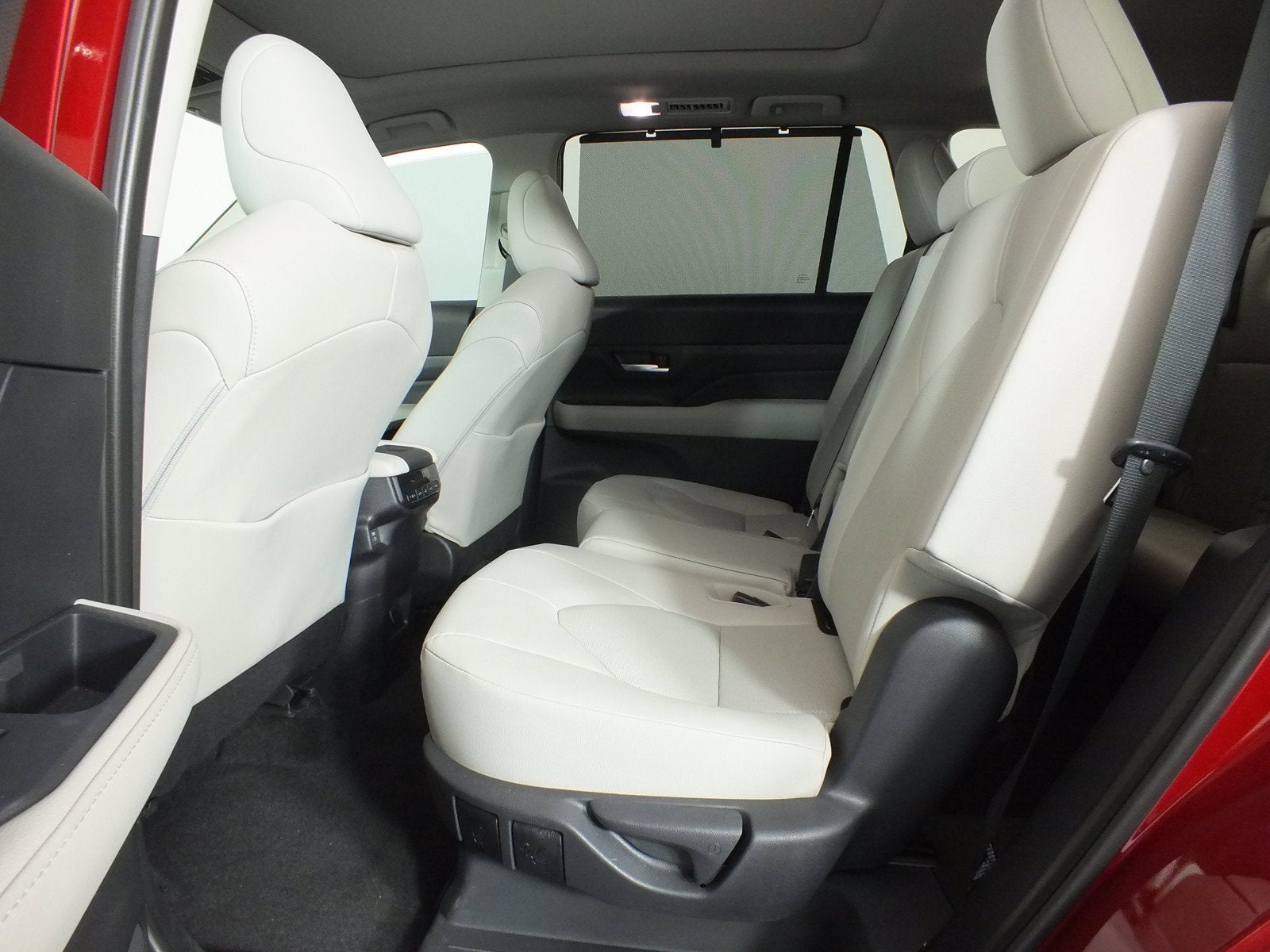 2025 Toyota Grand Highlander XLE *1-OWNER! UNDER 5K MILES!*