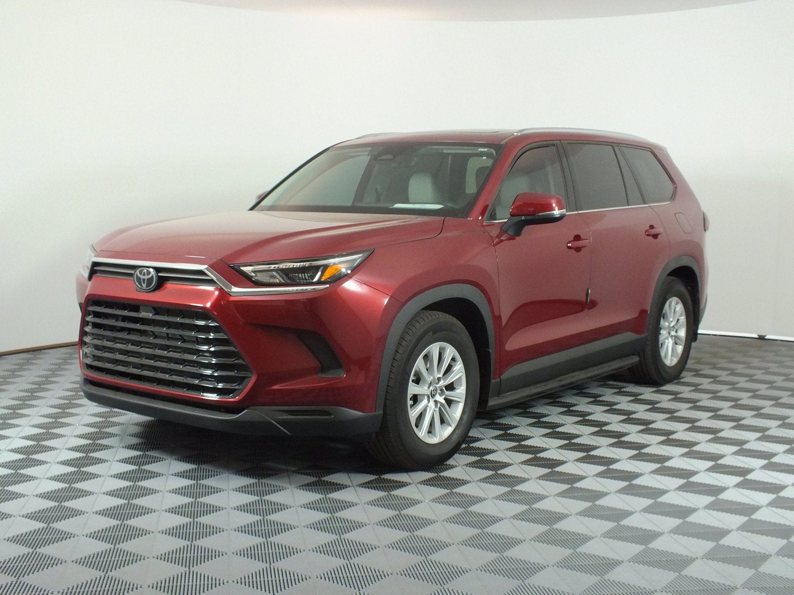 2025 Toyota Grand Highlander XLE *1-OWNER! UNDER 5K MILES!*