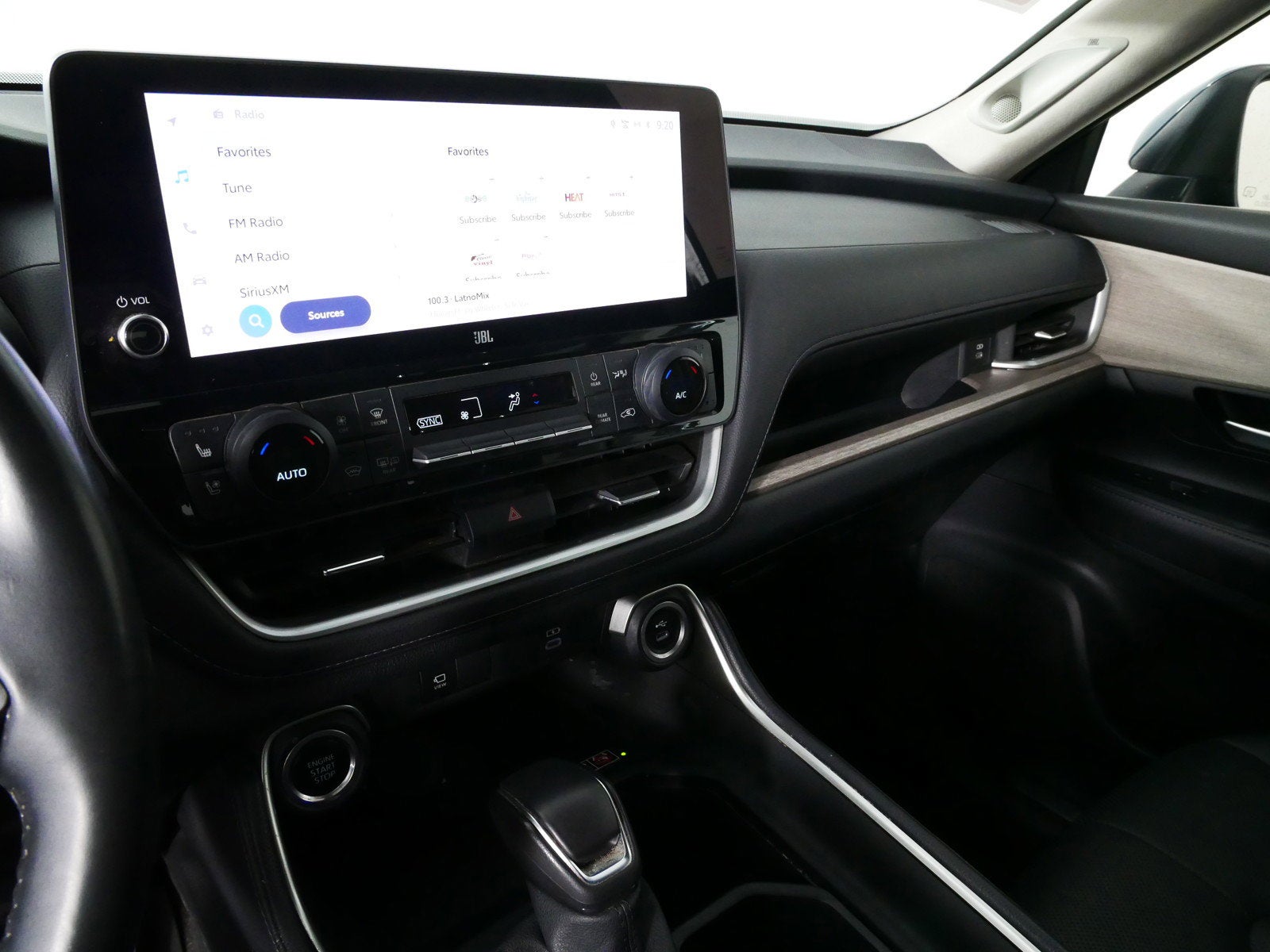2024 Toyota Grand Highlander Limited FWD *1-OWNER, CLEAN CARFAX!*