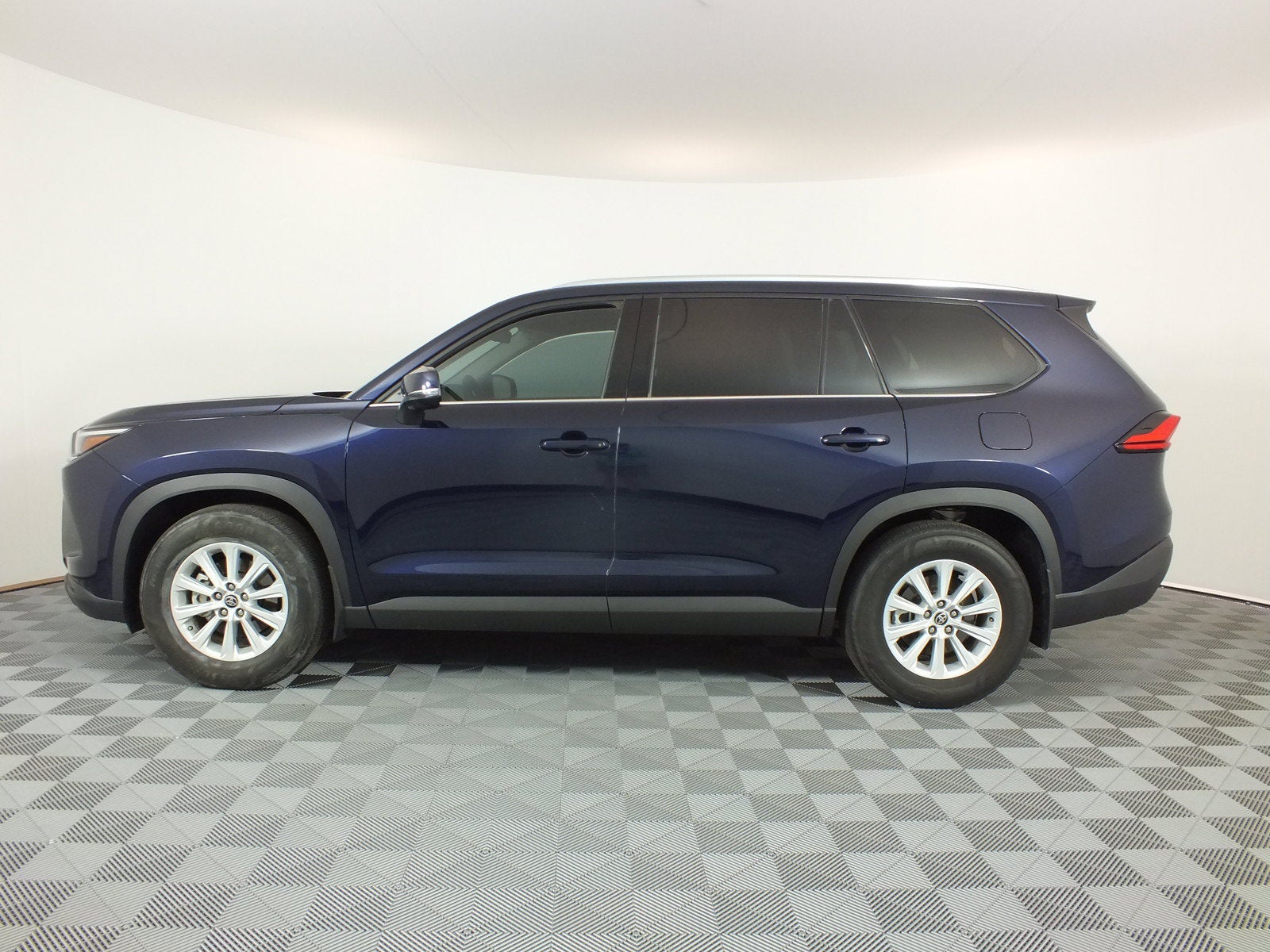 2024 Toyota Grand Highlander XLE AWD *1-OWNER*