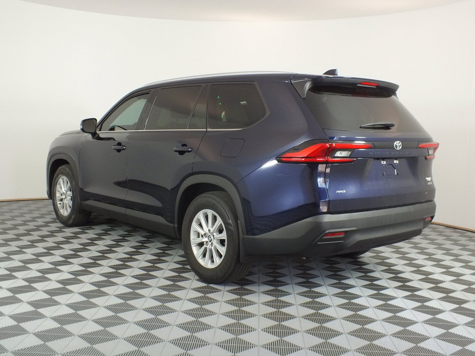 2024 Toyota Grand Highlander XLE AWD *1-OWNER*