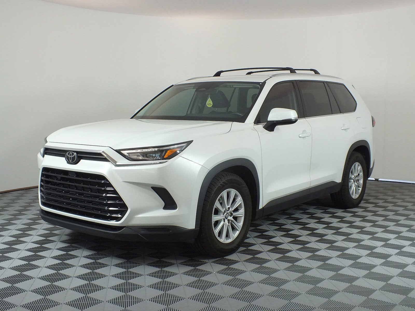 2024 Toyota Grand Highlander XLE AWD *CLEAN CARFAX*