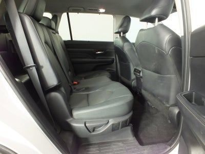 2024 Toyota Grand Highlander XLE AWD *CLEAN CARFAX*