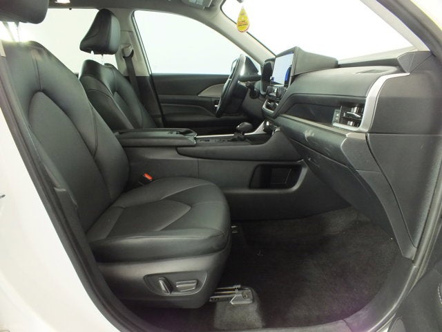 2024 Toyota Grand Highlander XLE AWD *CLEAN CARFAX*