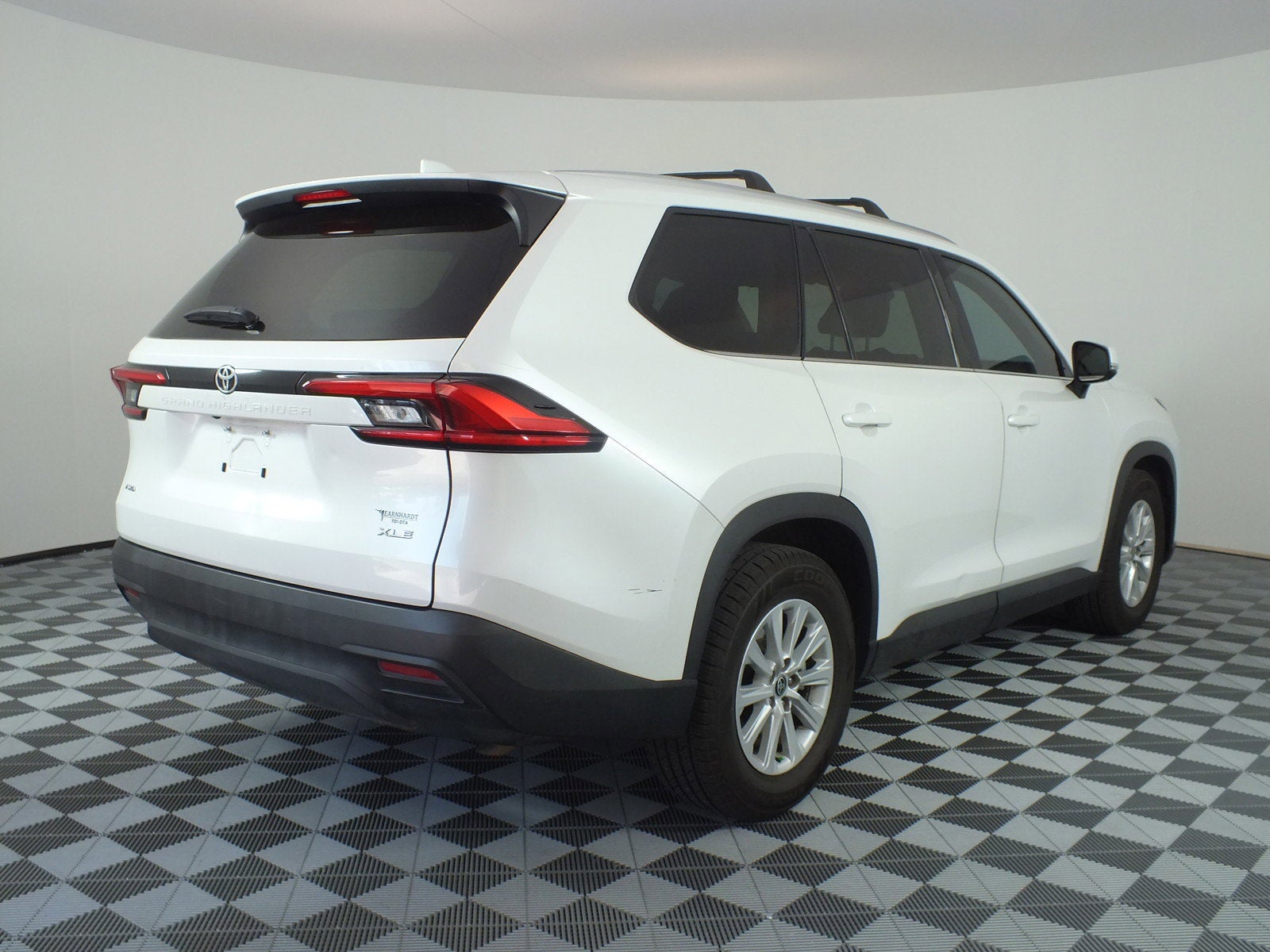 2024 Toyota Grand Highlander XLE AWD *CLEAN CARFAX*