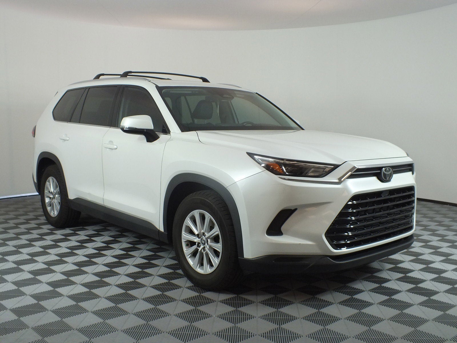 2024 Toyota Grand Highlander XLE AWD *CLEAN CARFAX*