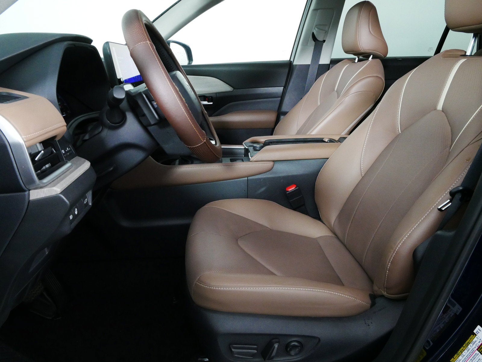 2026 Toyota Grand Highlander Platinum AWD *1-OWNER! ONLY 6K MILES!*