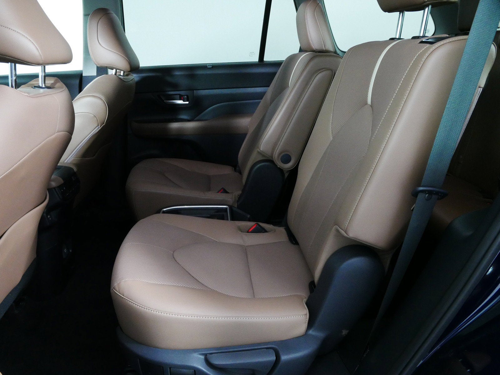 2026 Toyota Grand Highlander Platinum AWD *1-OWNER! ONLY 6K MILES!*