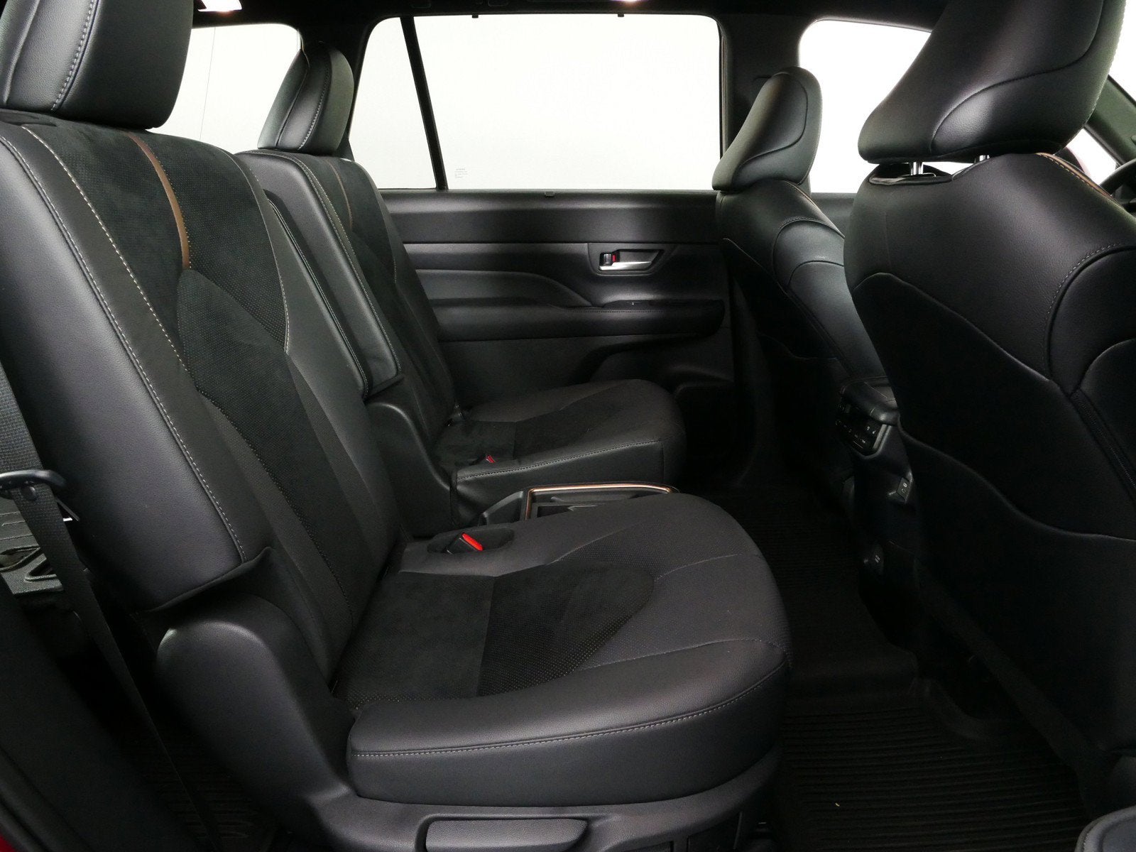 2025 Toyota Grand Highlander Hybrid MAX Platinum AWD *1-OWNER!*
