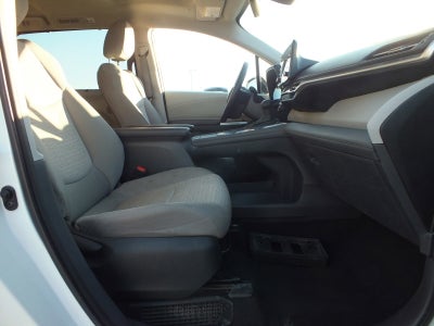 2024 Toyota Sienna LE Hybrid *1-OWNER*