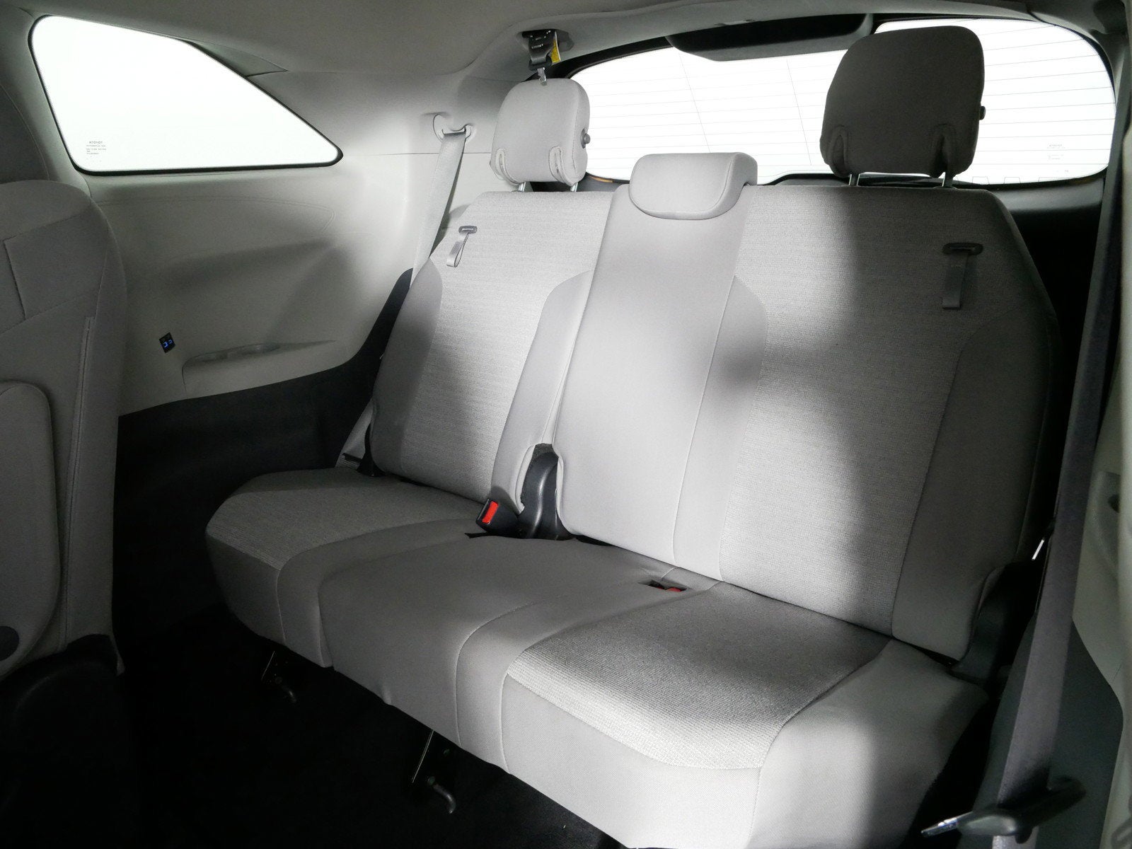 2024 Toyota Sienna LE AWD *CLEAN CARFAX, 1 OWNER!*