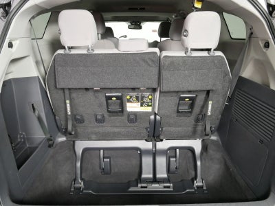 2024 Toyota Sienna LE AWD *CLEAN CARFAX, 1 OWNER!*