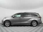 2024 Toyota Sienna LE AWD *CLEAN CARFAX, 1 OWNER!*
