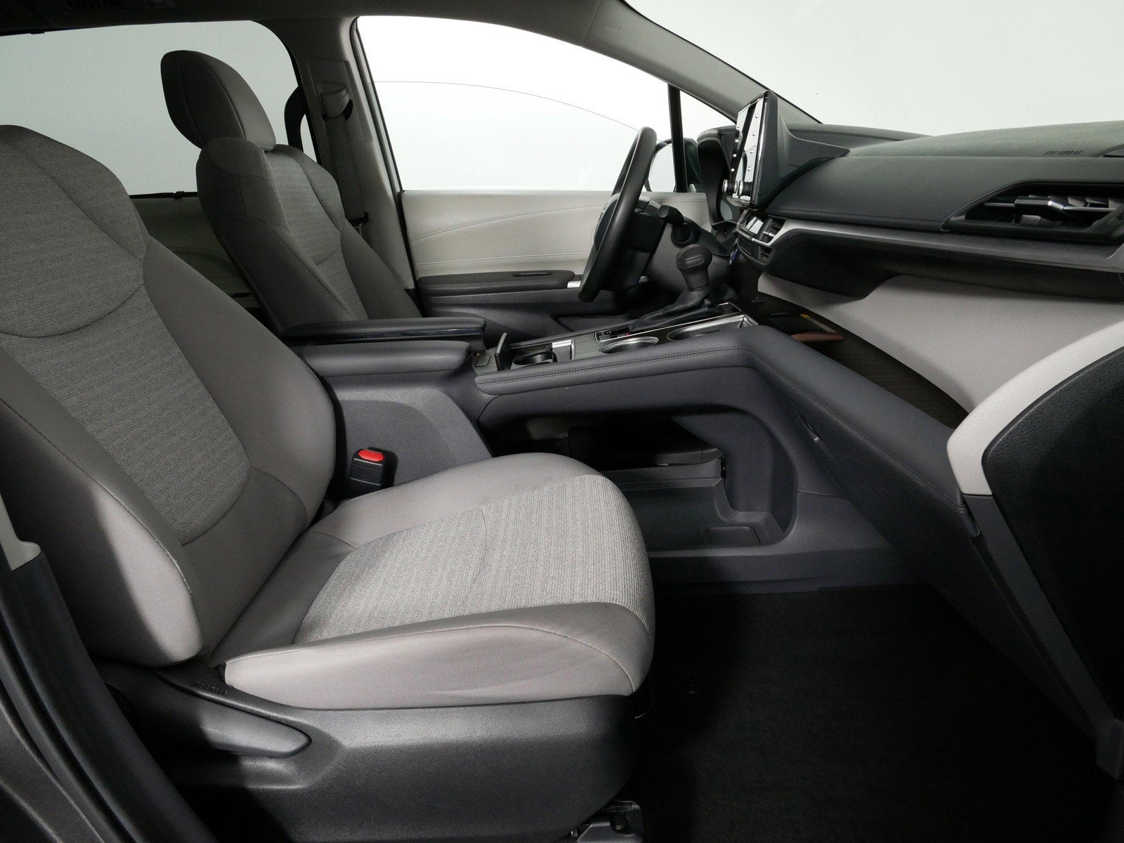 2024 Toyota Sienna LE AWD *CLEAN CARFAX, 1 OWNER!*