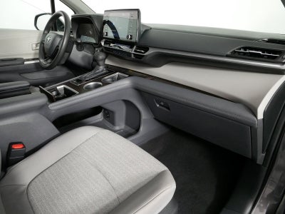 2024 Toyota Sienna LE AWD *CLEAN CARFAX, 1 OWNER!*