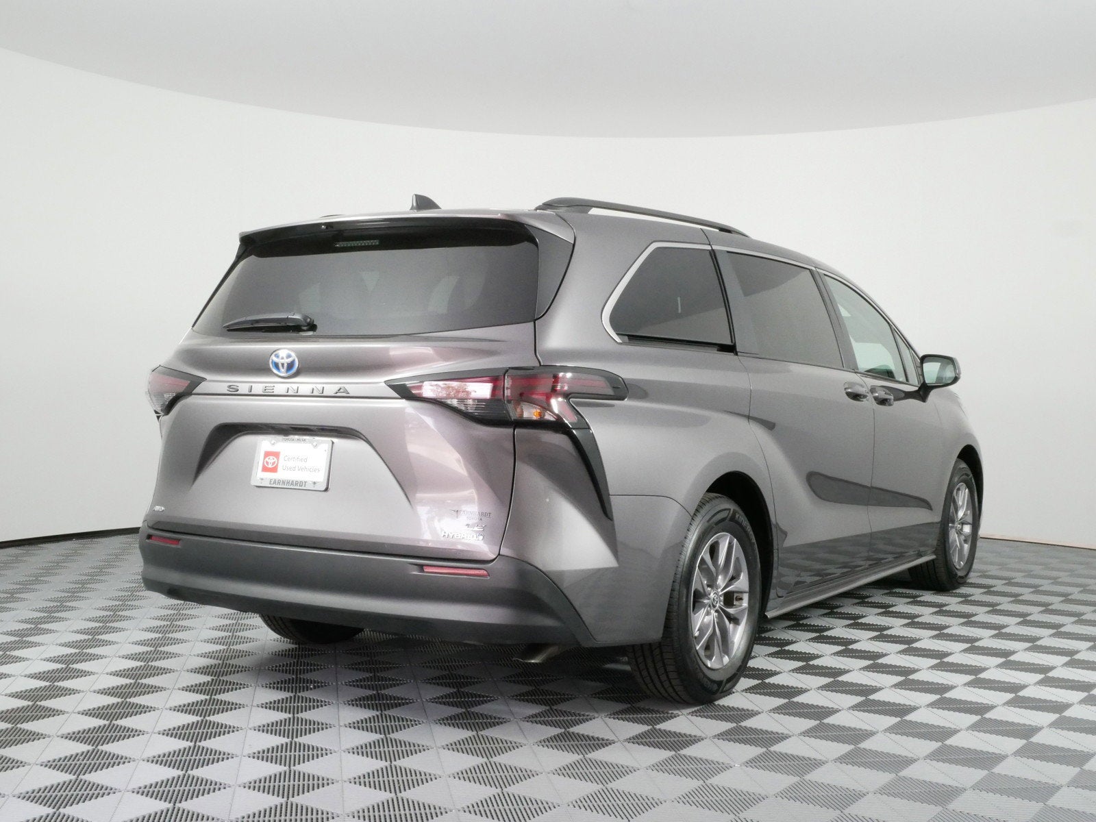 2024 Toyota Sienna LE AWD *CLEAN CARFAX, 1 OWNER!*