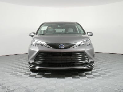 2024 Toyota Sienna LE AWD *CLEAN CARFAX, 1 OWNER!*